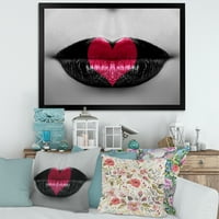 עיצוב 'לב אדום בלב בשפתיים מונוכרומיות' הדפס אמנות מודרני ממוסגר